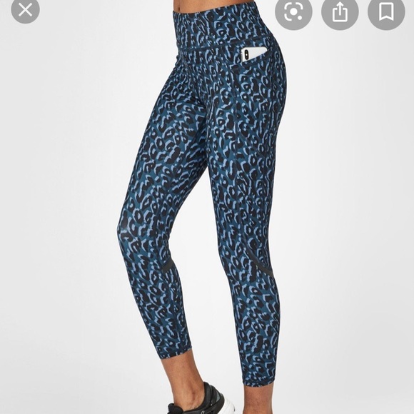 Sweaty Betty 7/8 Running Leggings - Picture 2 of 10